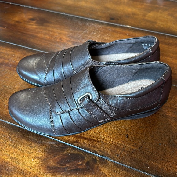 Clark’s Collection Brown Shoes Size 7 - Picture 2 of 7